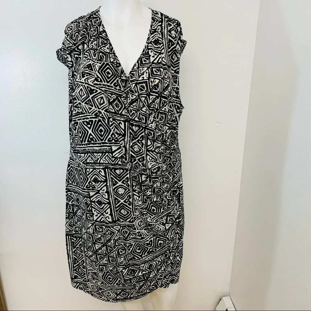 Miss Tina Faux Wrap Black Print Dress 4X Ruched Stretch Knit Knee Length Office
